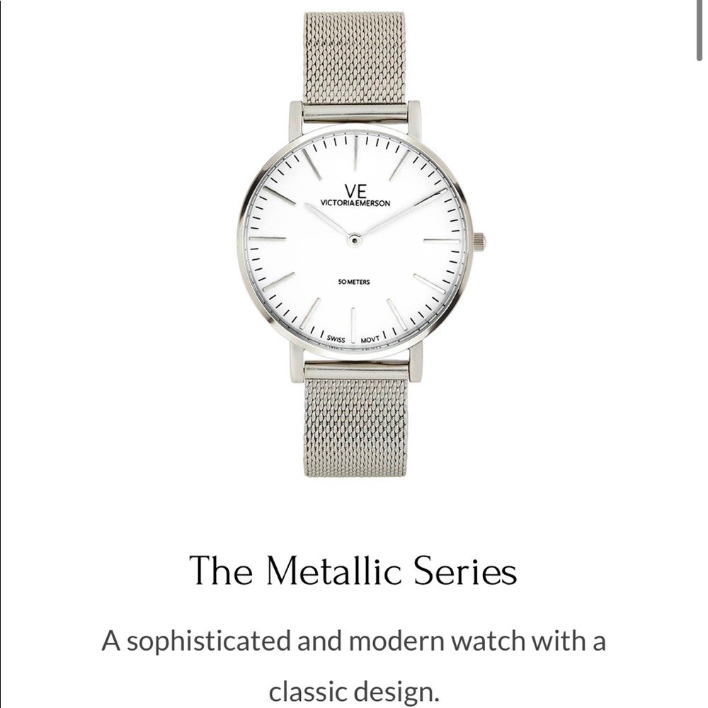 🆕 Victoria Emerson | silver chain watch